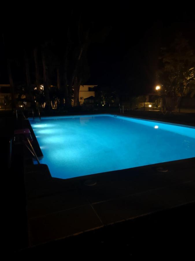 Puerto Banus Apartment Near Beachfront, Big Sunny Terrace, Pool, Tennis Court, Parking & Movies Projector Marbella Bagian luar foto