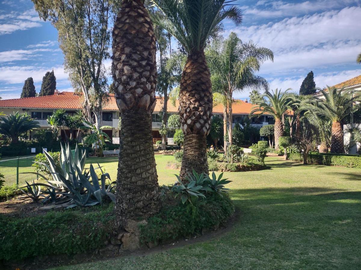 Puerto Banus Apartment Near Beachfront, Big Sunny Terrace, Pool, Tennis Court, Parking & Movies Projector Marbella Bagian luar foto